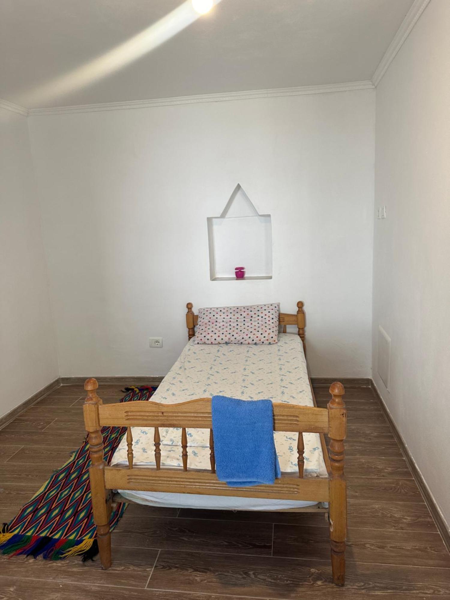 Kulla E Lulash Keqit Guest house